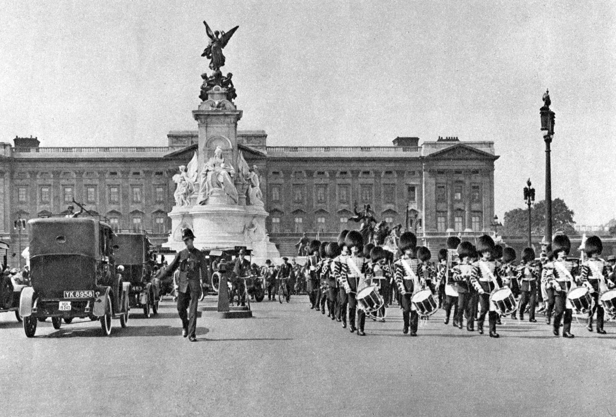 Őrségváltás, Buckingham-palota, London, 1926-1927 alkotó: McLeish