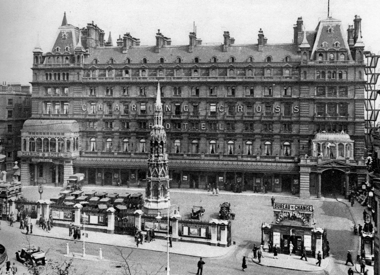 Charing Cross vasútállomás, London, 1926-1927. alkotó: McLeish