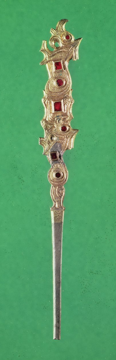 Tű, Douvrend, Seine-Maritime (aranyozott fém és gránát) alkotó: Merovingian