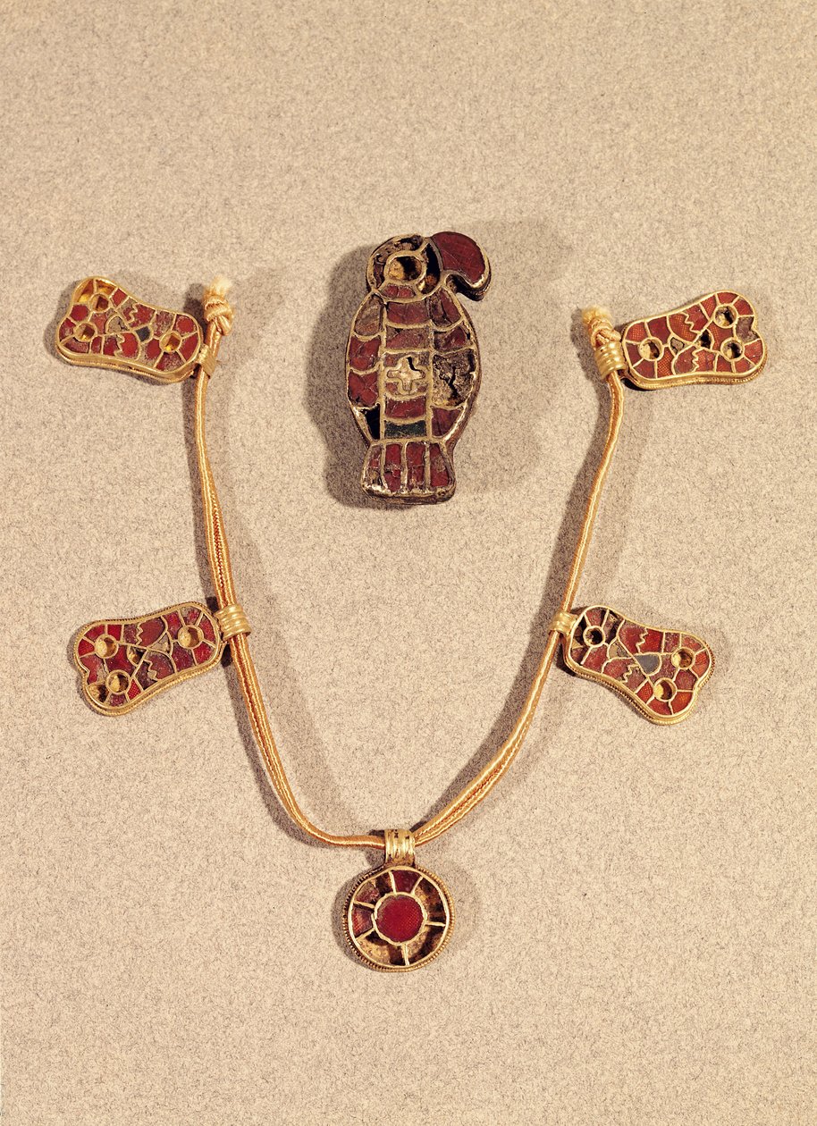 Sas alakú bross és nyaklánc, 4-6. század (arany és cloisonne zománc) alkotó: Merovingian