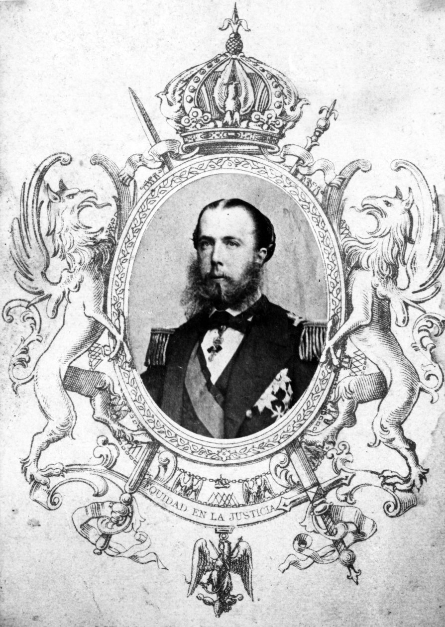 Maximilian császár portréja a mexikói császári címerben (bw fotó és metszet) alkotó: Mexican School