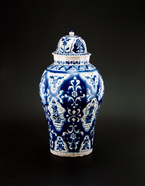 Talavera tégely, 19. század vége (festett és mázas cserépedény) alkotó: Mexican School