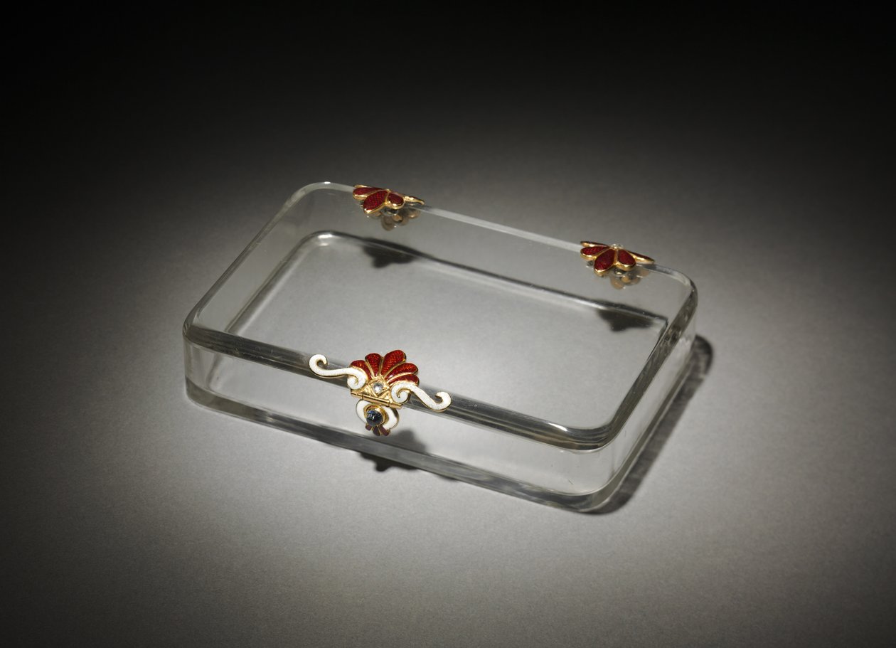 Cigarettatartó, Fabergé háza, 1895-1910 körül (kőzetkristály, zománc, arany, zafír, gyémánt) alkotó: Michael Evlampievich Perkhin