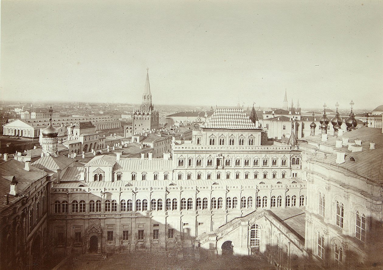 A Moszkvai Kreml Terem-palota homlokzata. Albumin Fotó: Michail Michailoich Panov (1836-1894) alkotó: Michail Michailovich Panov