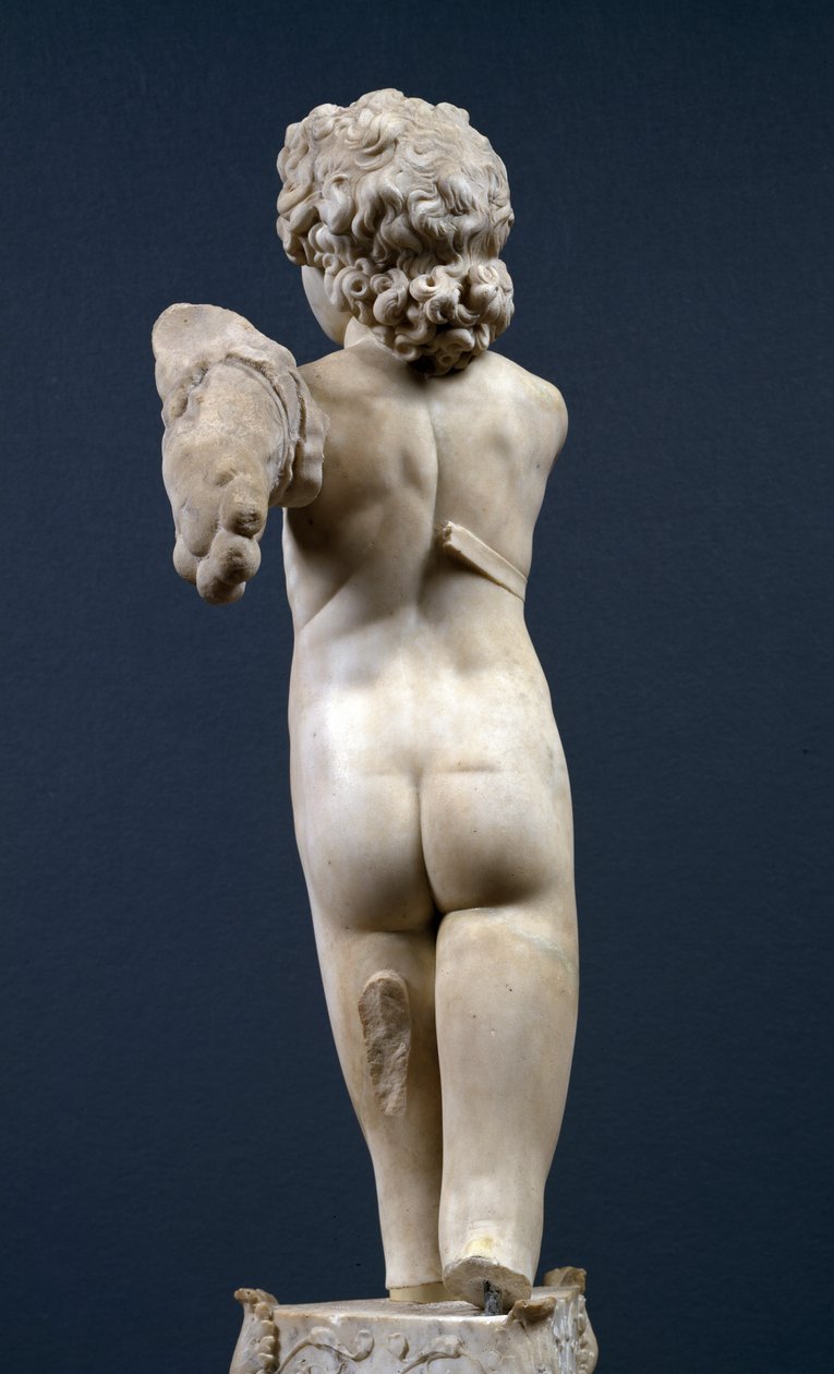 Hátulnézet a „Manhattan” Ámorról, 1494-96 körül (márvány) alkotó: Michelangelo Buonarroti