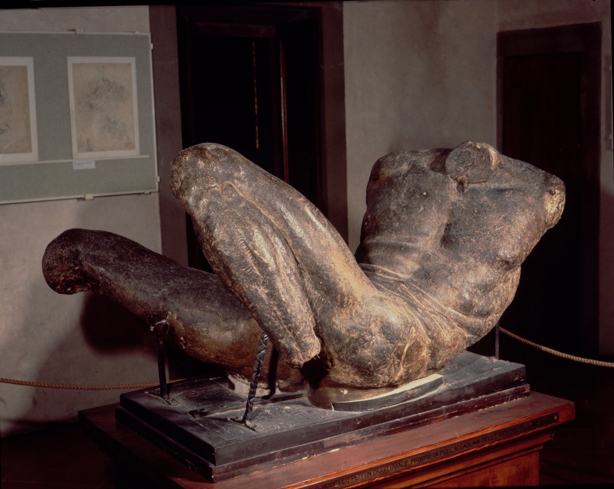 River God, 1524-27 körül (égetetlen agyag, folyami homok, drót, háló és növényi rostok) alkotó: Michelangelo Buonarroti