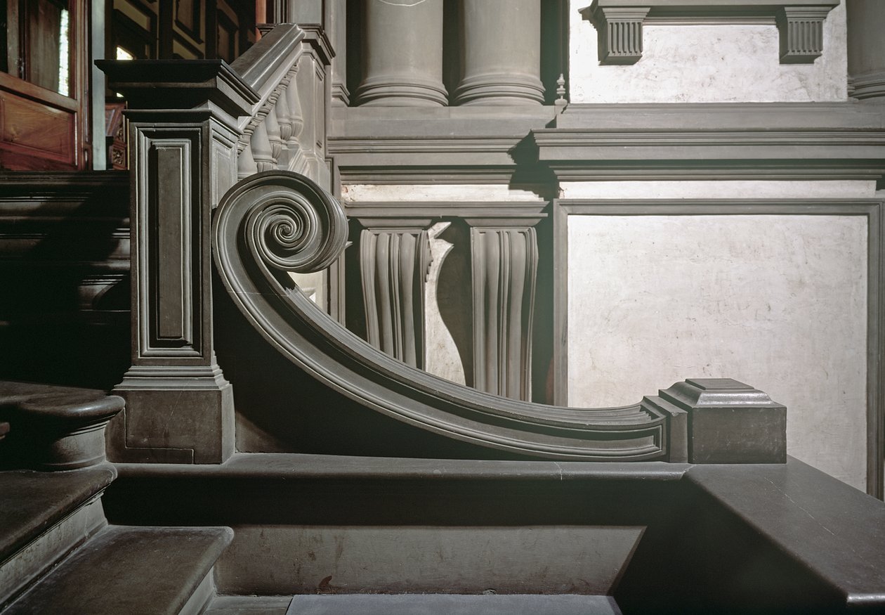 Bejárati csarnok, Michelangelo 1524-34-ben tervezett és 1559-ben Bartolomeo Ammannati által 1559-ben elkészült lépcső részlete 1511-92 fotó alkotó: Michelangelo Buonarroti