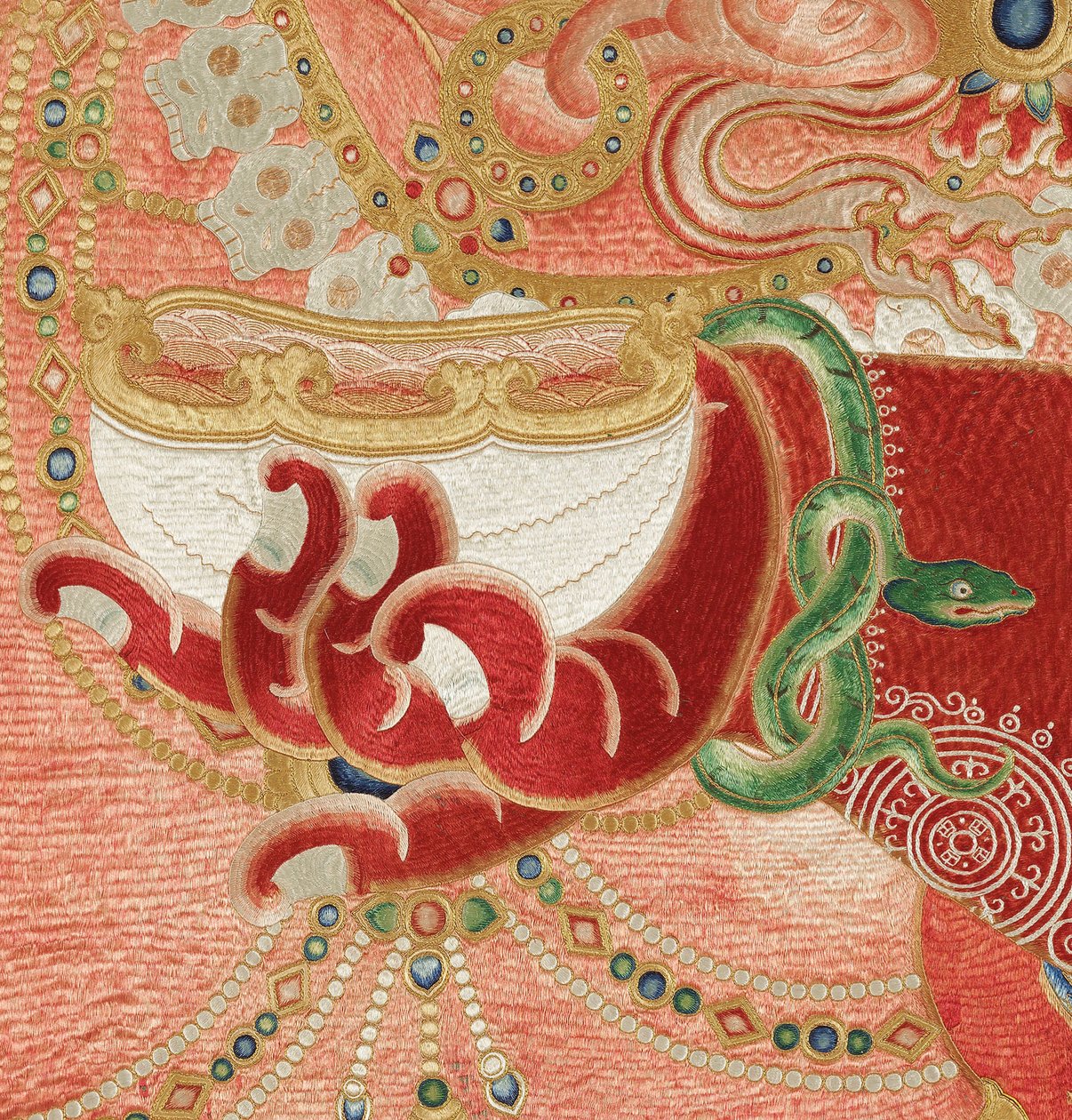 Részlet a császári hímzett selyem thangkából alkotó: Ming Dynasty Chinese School