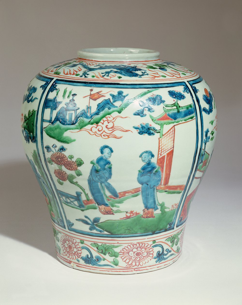 Swatow polikróm tojásdad tégely, 16. század vége (kerámia) alkotó: Ming Dynasty Chinese School