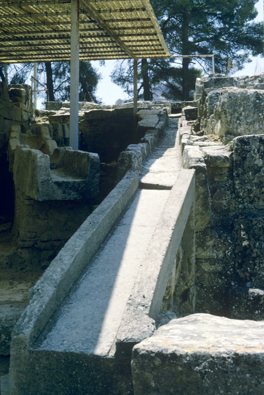 Vízelvezető rendszer alkotó: Minoan