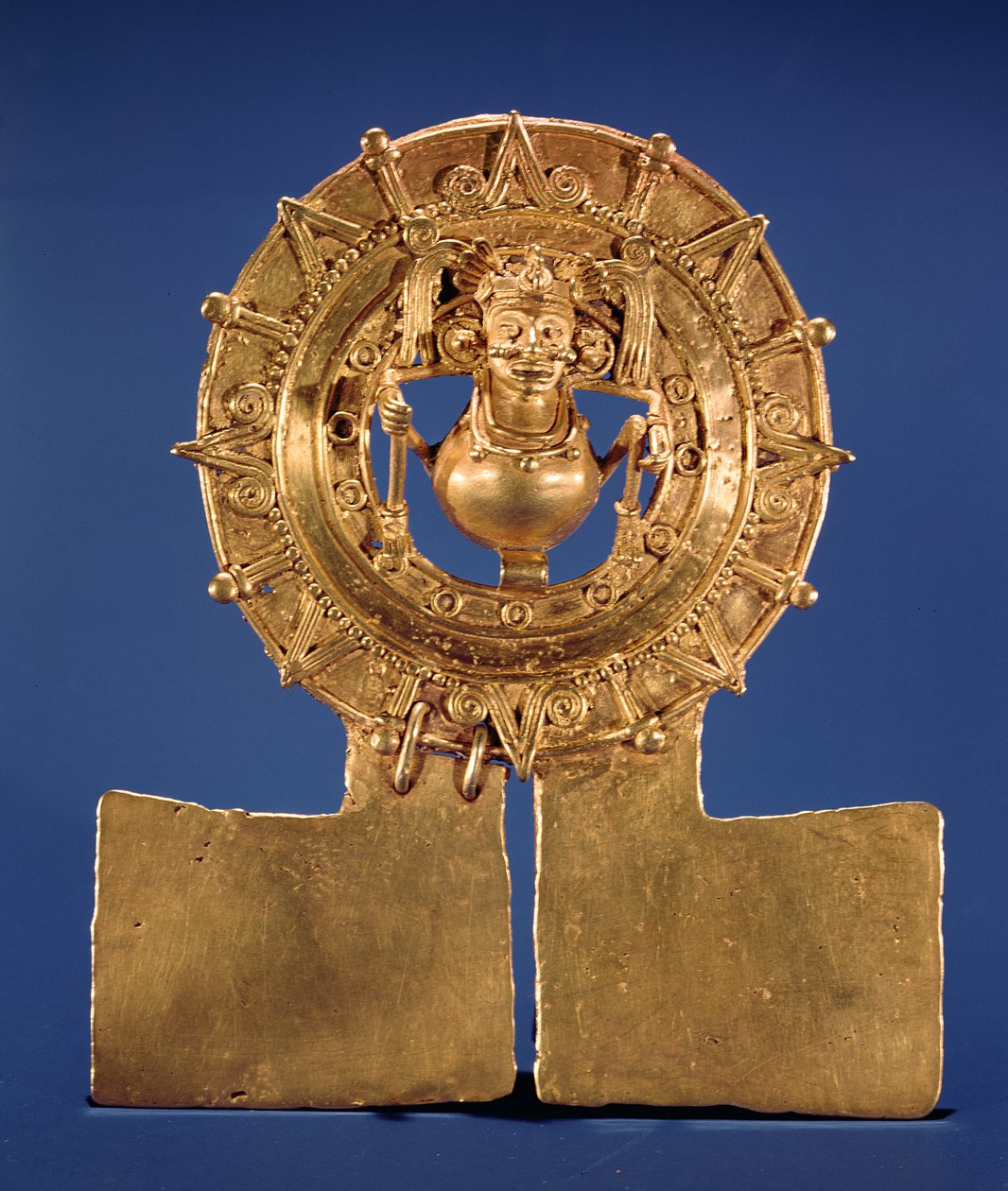 Napkorongot ábrázoló medál, Zaachila, Oaxaca (arany) alkotó: Mixtec