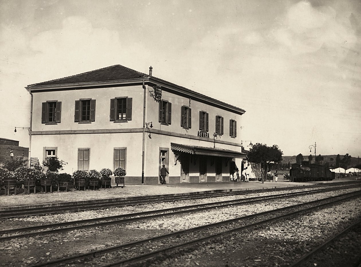 „Birodalom építése” a fasiszta korban: Asmara pályaudvara, 1936.09.05. (f/w fotó) alkotó: Modestino Baldinetti