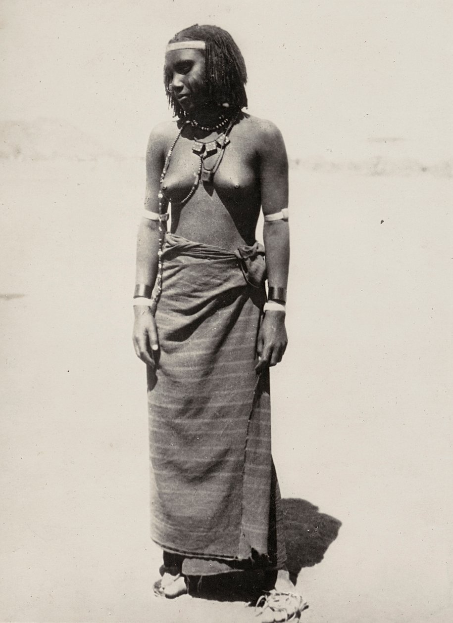 „Birodalom építése” a fasiszta korban: egy cunamai nő, 1936.05.09. (f/w fotó) alkotó: Modestino Baldinetti