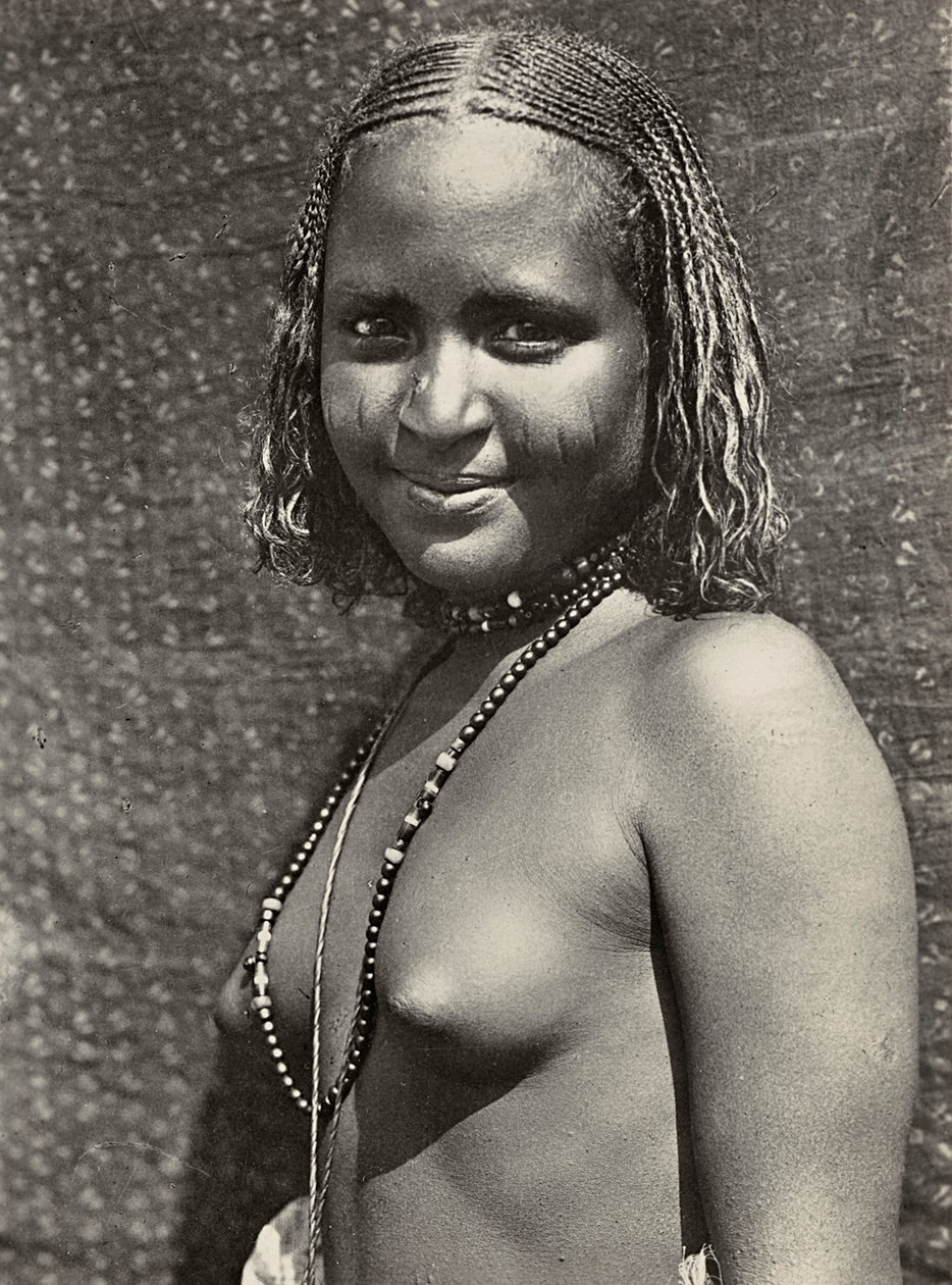 „Birodalom építése” a fasiszta korban: Habab lány, 1936.09.05. (f/w fotó) alkotó: Modestino Baldinetti