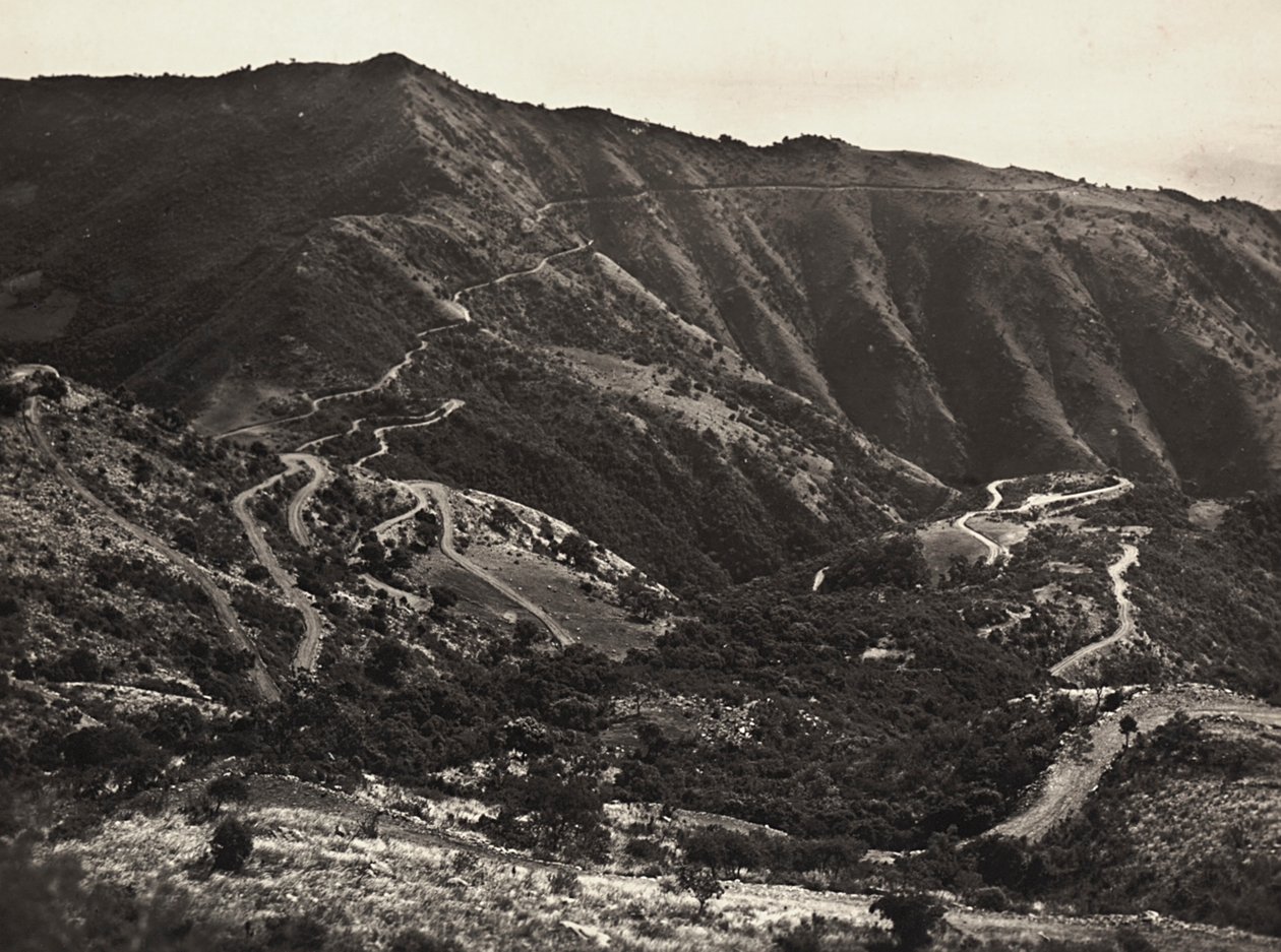 „Birodalom építése” a fasiszta korban: az út a Massaua-Asmara dombokon, 1936.09.05. (f/w fotó) alkotó: Modestino Baldinetti