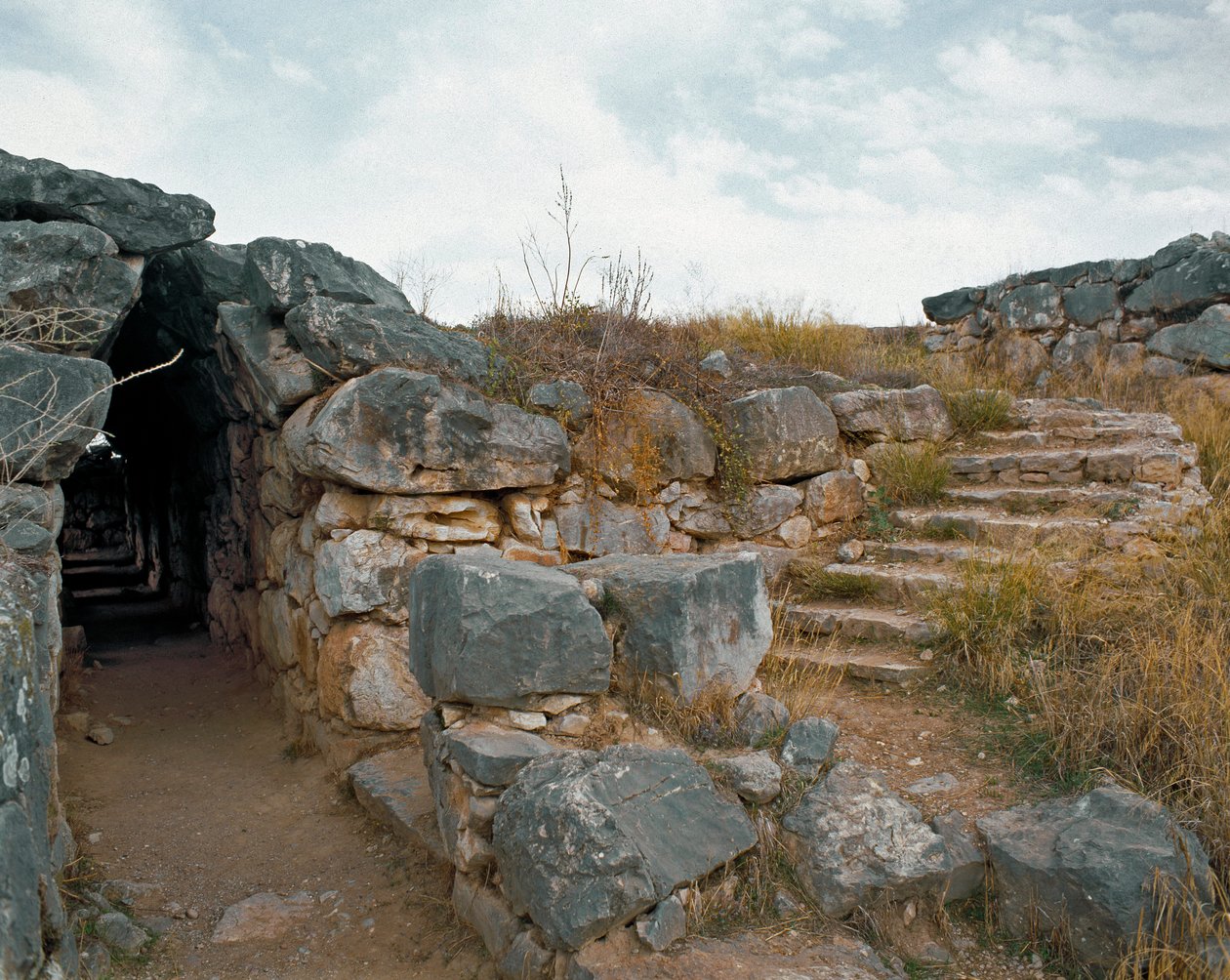 Mükén művészet: a mükénéi fellegvár fedett átjárója, Tiryns A város, ie 1200 körül. Görögország alkotó: Mycenaean