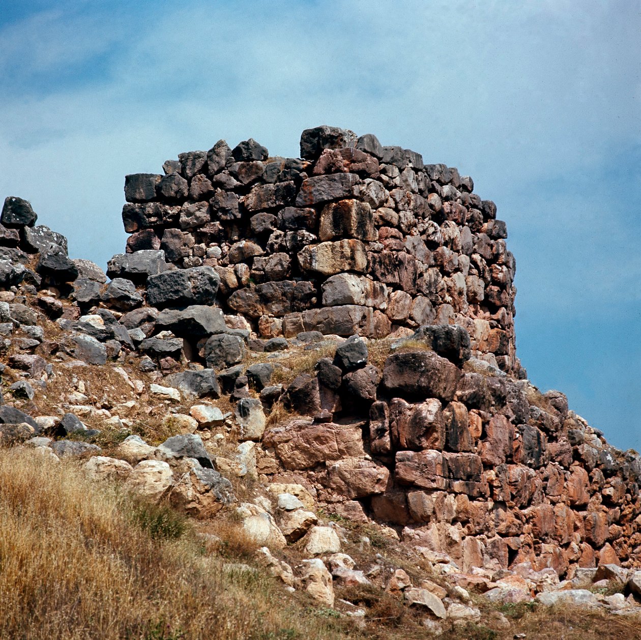 Mükénei művészet: kilátás nyílik a város egyik tornyára Tiryns A Kr.e. 1200 körül épült. Görögország alkotó: Mycenaean