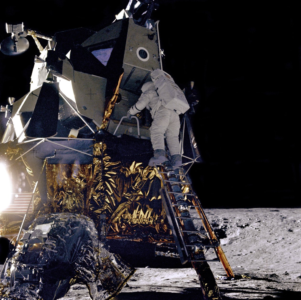 Apollo 12 – NASA, . alkotó: NASA Images