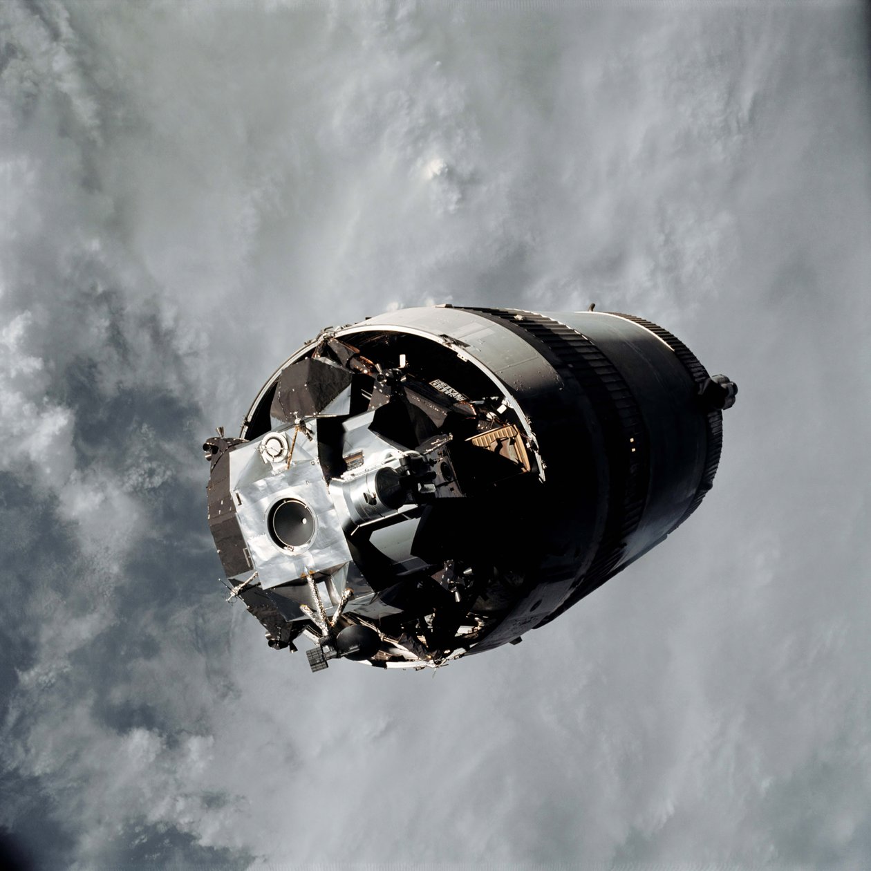 Apollo 9 – NASA, 1969. alkotó: NASA Images