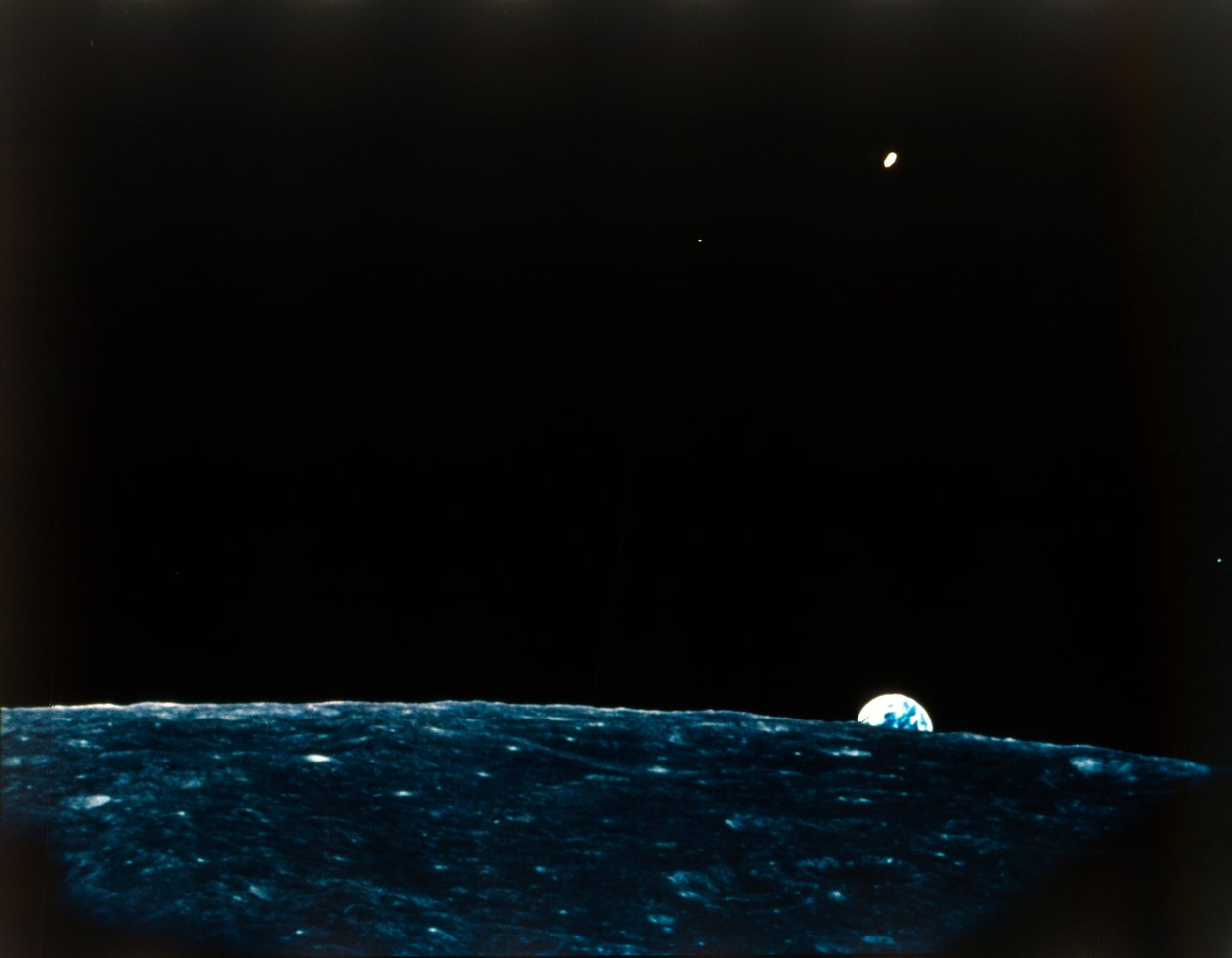 Föld a Holdról. alkotó: NASA Images