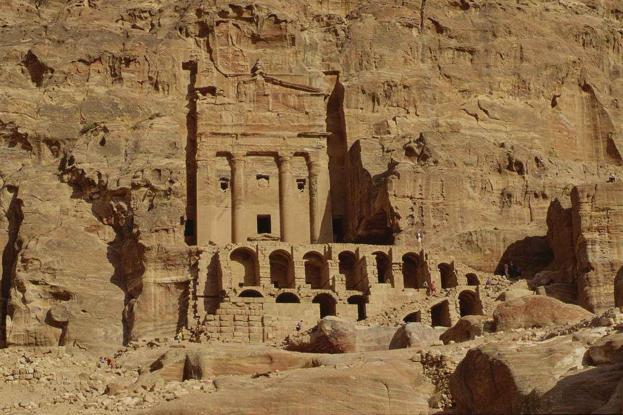 Sziklasírok alkotó: Nabatean