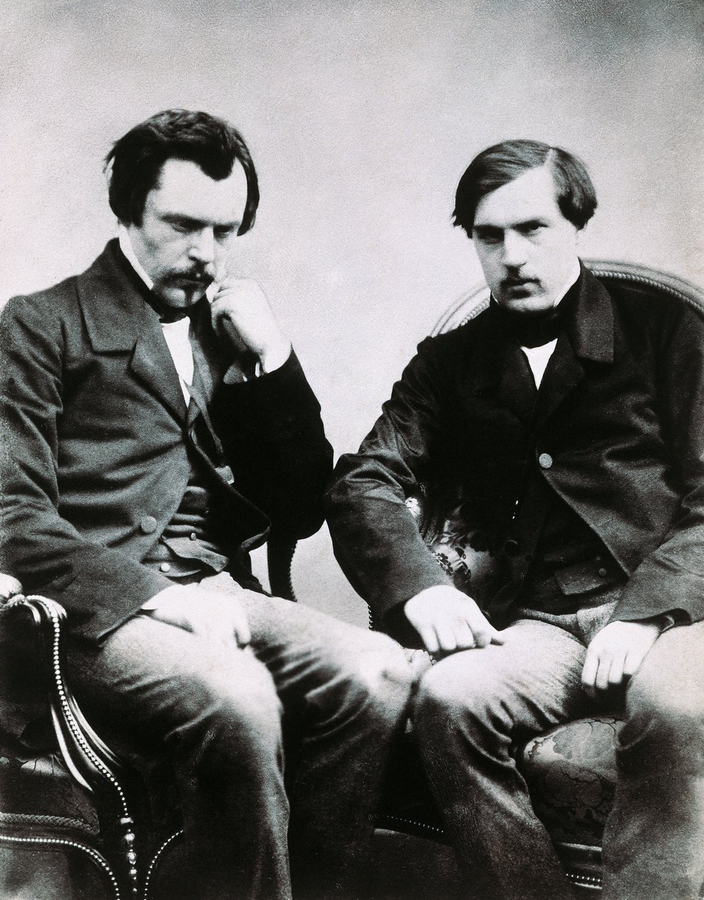 Edmond de Goncourt (1822-1896) és Jules Huot de Goncourt (1830-1870) testvérek, francia írók, Felix Nadar (1820-1910) fotója alkotó: Nadar