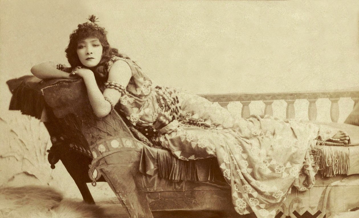 Sarah Bernhardt portréja Kleopátra szerepében, 1891 alkotó: Napoleon Sarony