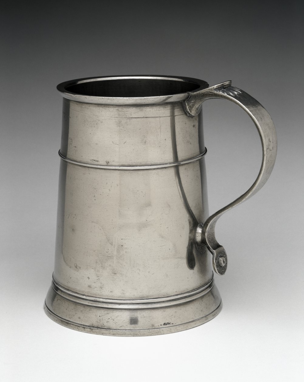 Konzerv, 1763-1807 (ón) alkotó: Nathaniel Austin