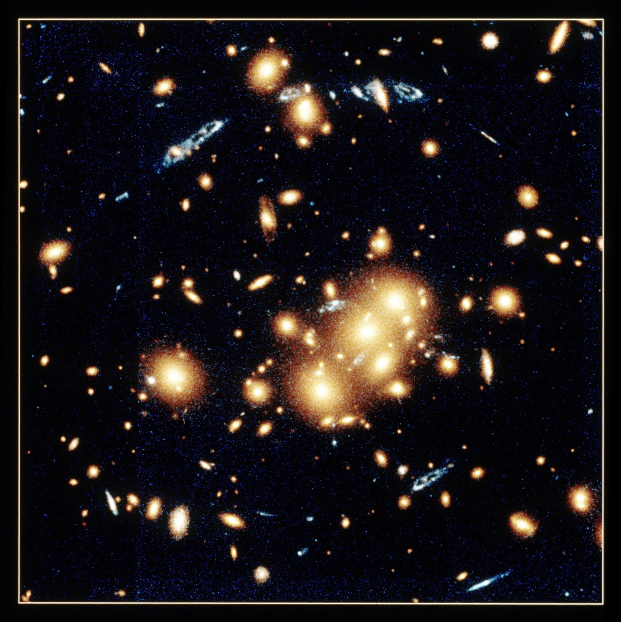 Gravitációs lencse CL0024 plus 1654. W. Collet (Princeton). NASA fénykép. alkotó: National Aeronautics and Space Administration National Aeronautics and Space Administration