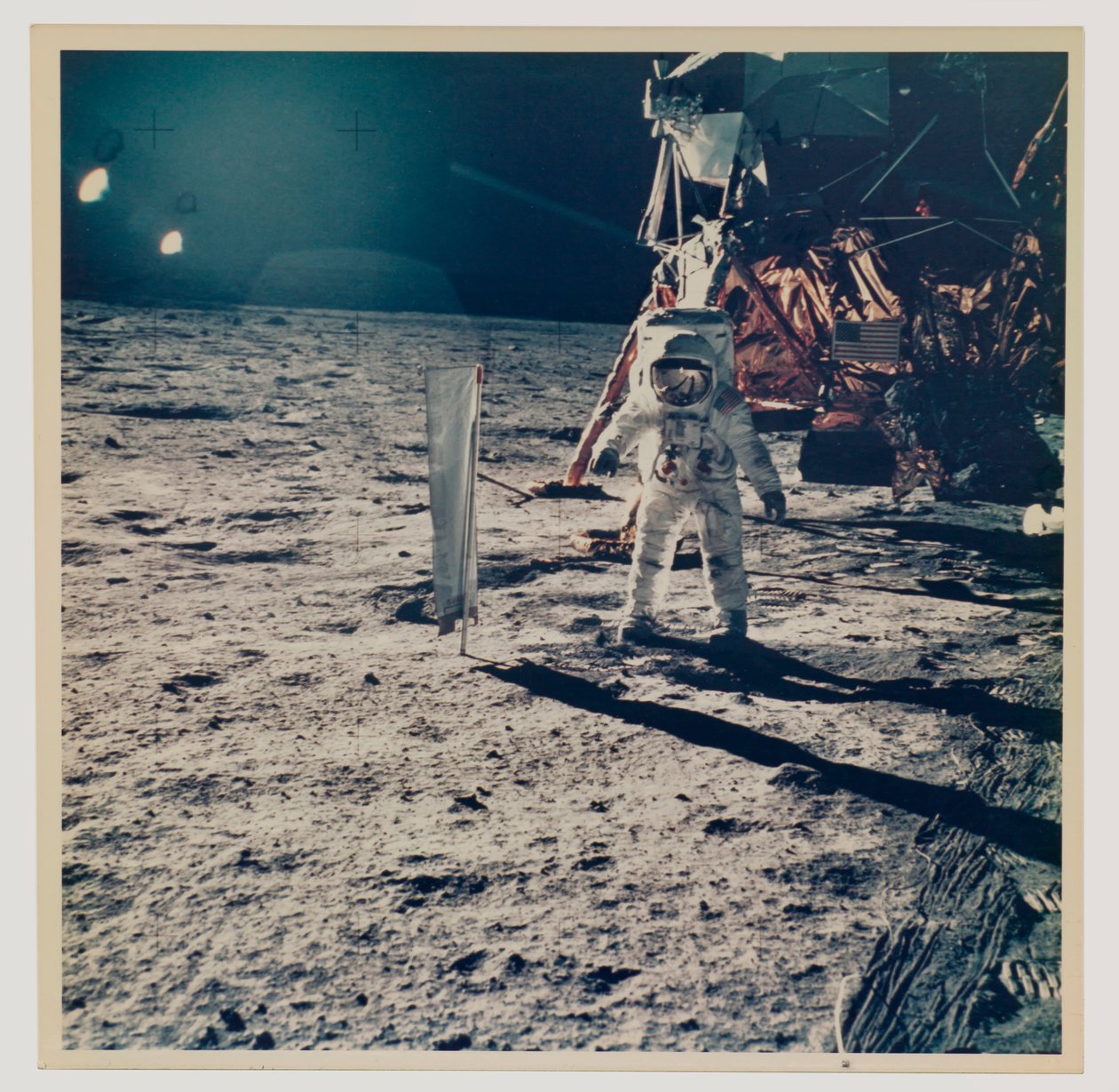Apollo 11 Holdraszállás alkotó: Neil Armstrong