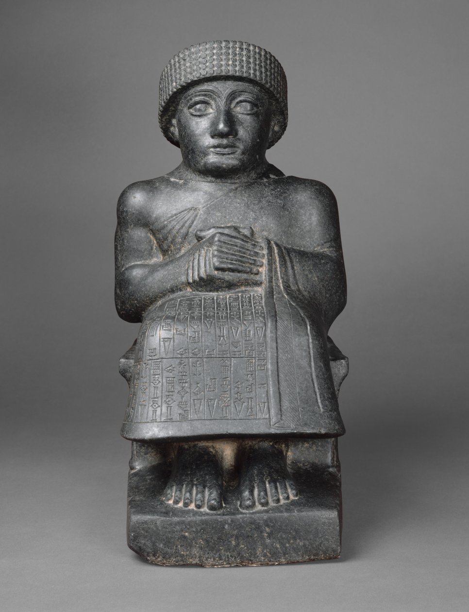 Gudea szobra, ie 2090 körül (diorit) alkotó: Neo Sumerian