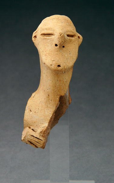 Egy bálvány feje, ie 400-300 (kerámia) alkotó: Neolithic Neolithic