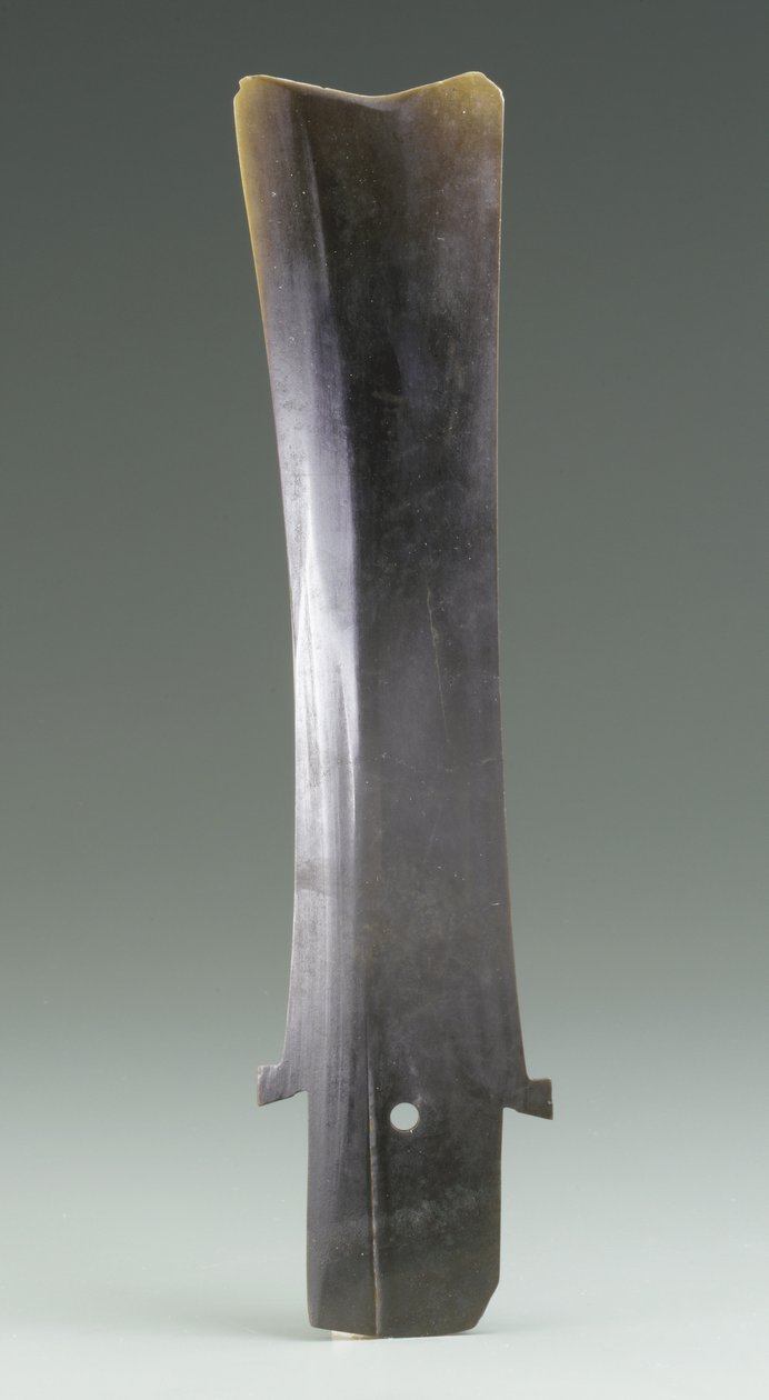Betakarító kés (hu), Qijia kultúra, ie 2500-2000 körül (jáde) alkotó: Neolithic Period Chinese School
