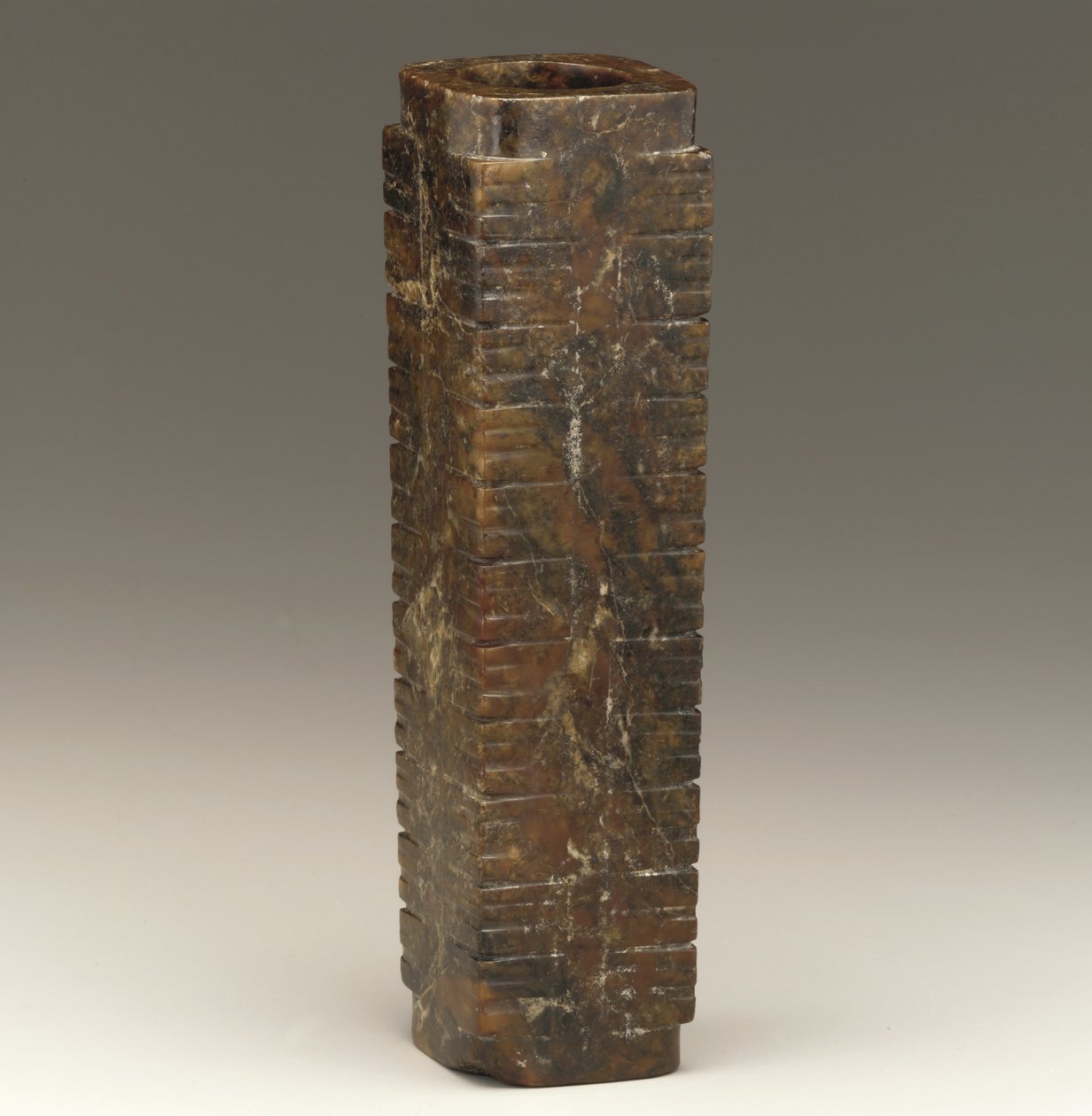 Tall tube (cong) Lake Tai region, Liangzhu culture, 3300-2250 BC alkotó: Neolithic Period Chinese School