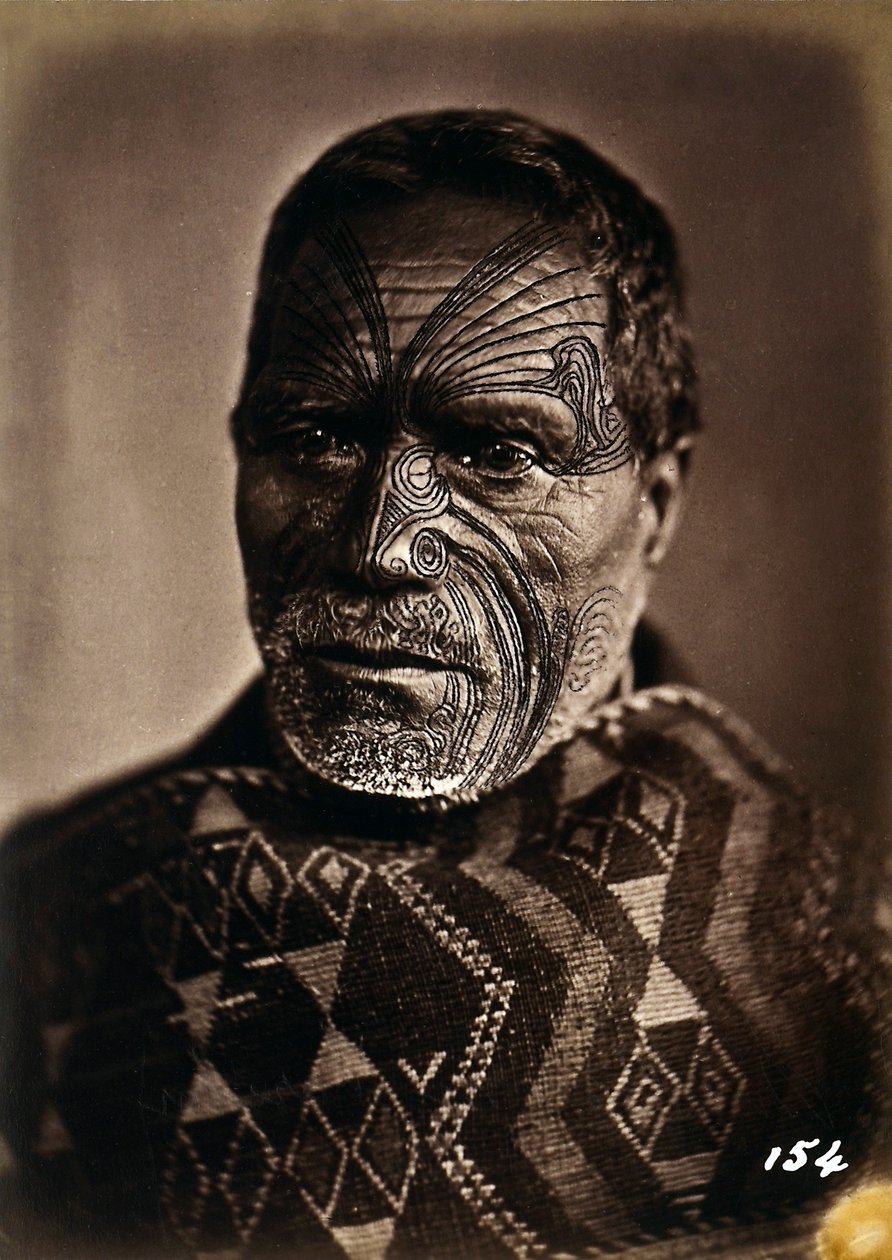 Egy tetovált arcú maori portréja, 1886-88 körül alkotó: New Zealand Photographer