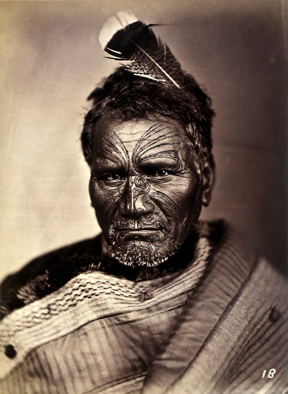 Egy tetovált arcú maori portréja, 1886-88 körül alkotó: New Zealand Photographer