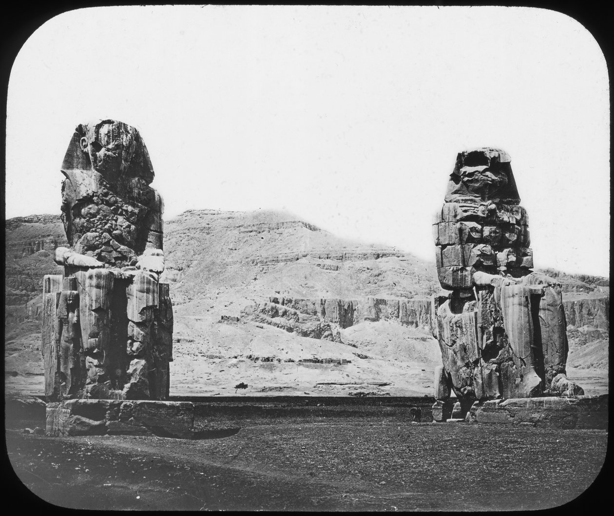 Memnoni kolosszusok, Luxor Théba, Egyiptom, 1890 alkotó: Newton and Co