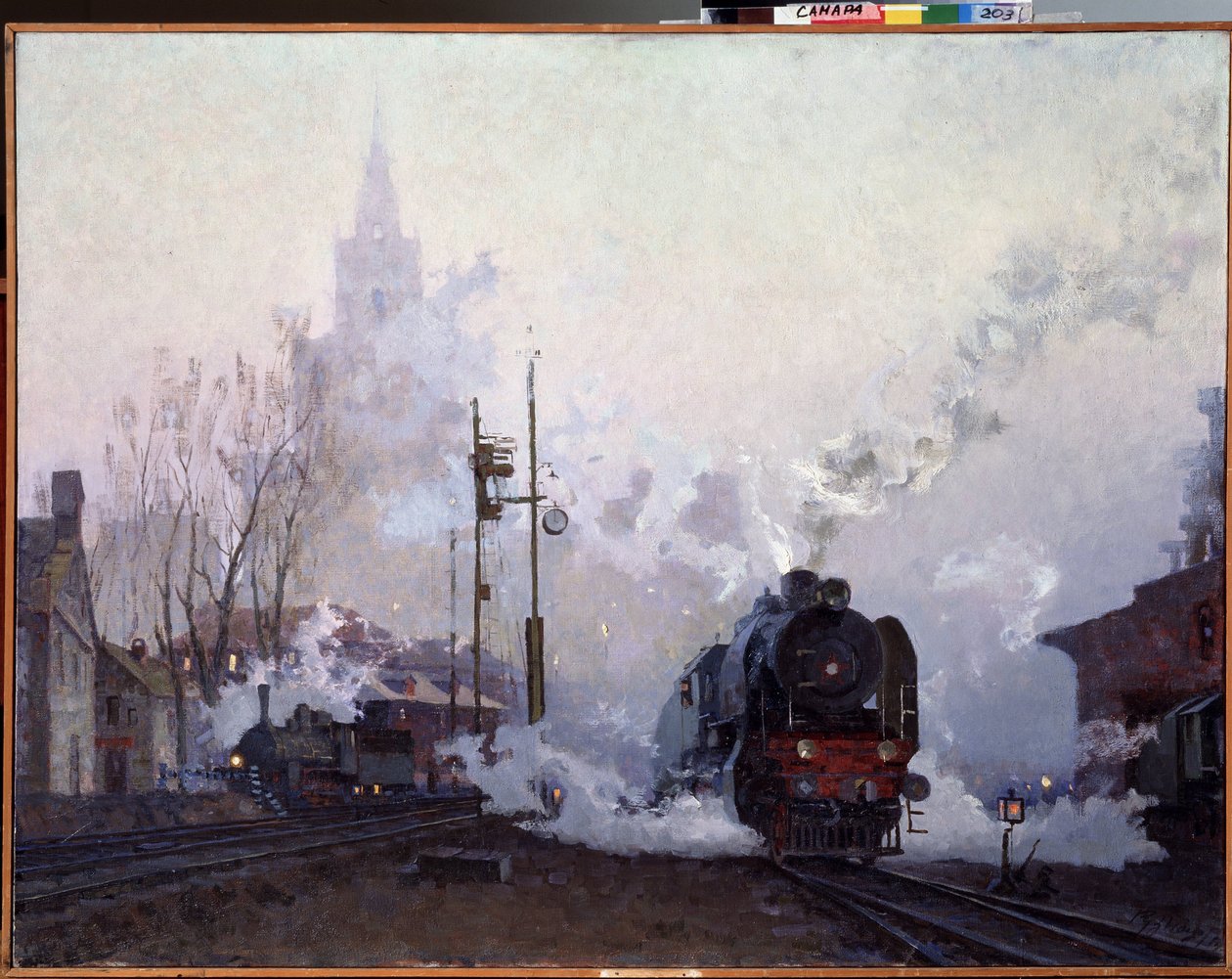 Úton (On the Way). A gőzmozdonyok kéményeik füstjébe fojtják a városi tájat. Nyikolaj Dmitrijevics Kuznyecov (1923-1974) festménye, olaj, vászon alkotó: Nikolai Dmitrievich Kuznetsov