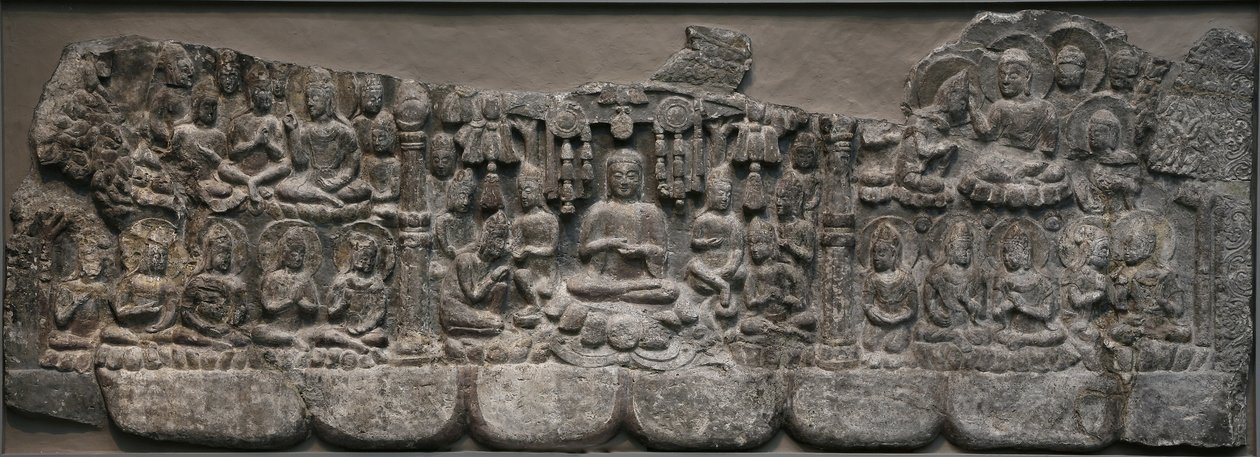 Fali szobor: Buddhák és Bodhiszattvák Mennyei Összejövetele, Handan, Hebei tartomány, 550-577 (mészkő pigmentnyomokkal) alkotó: Northern Qi Dynasty Chinese Scool