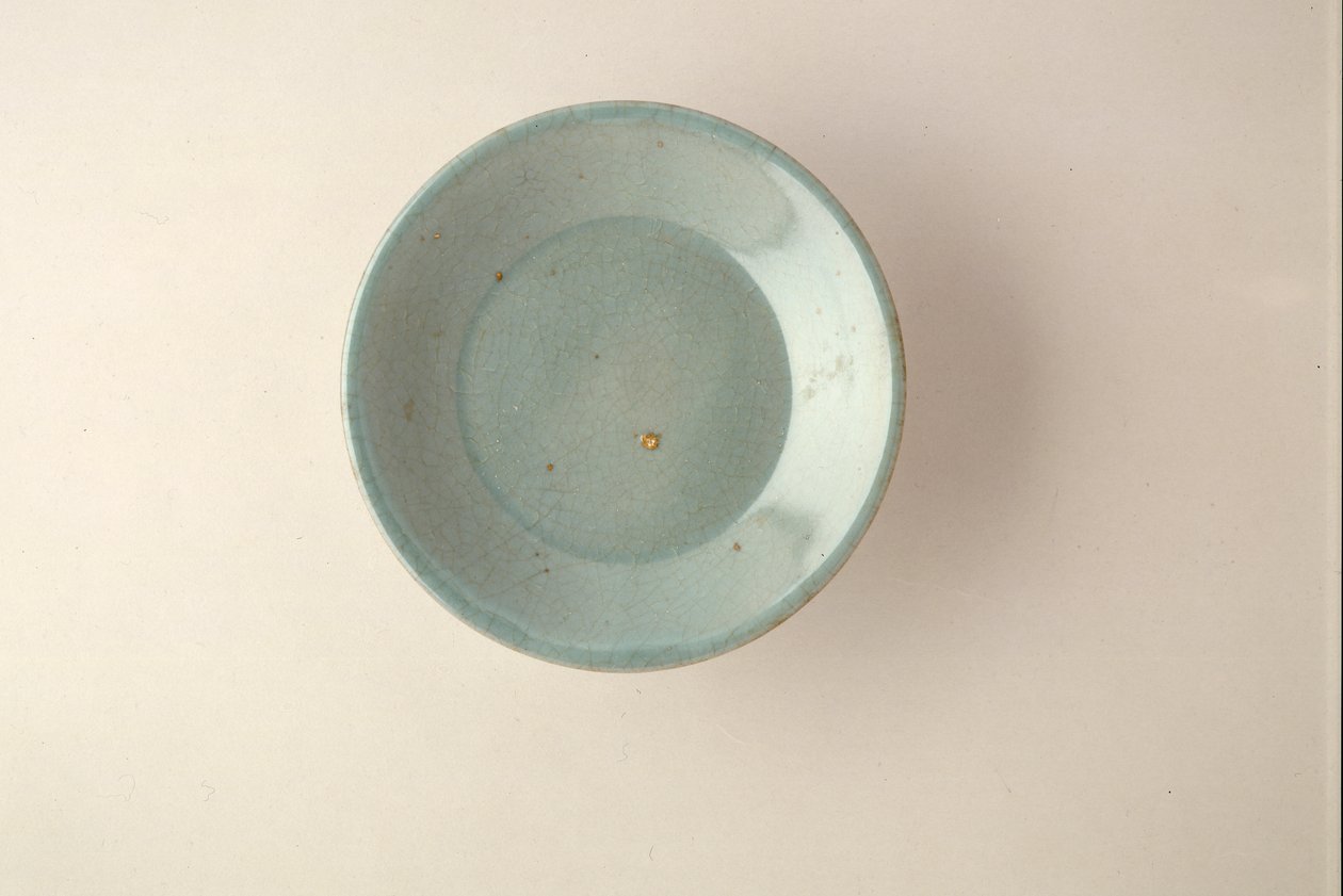 Ritka Ruyao sekély edény (kerámia) (lásd még: 466676) alkotó: Northern Song Dynasty Chinese School