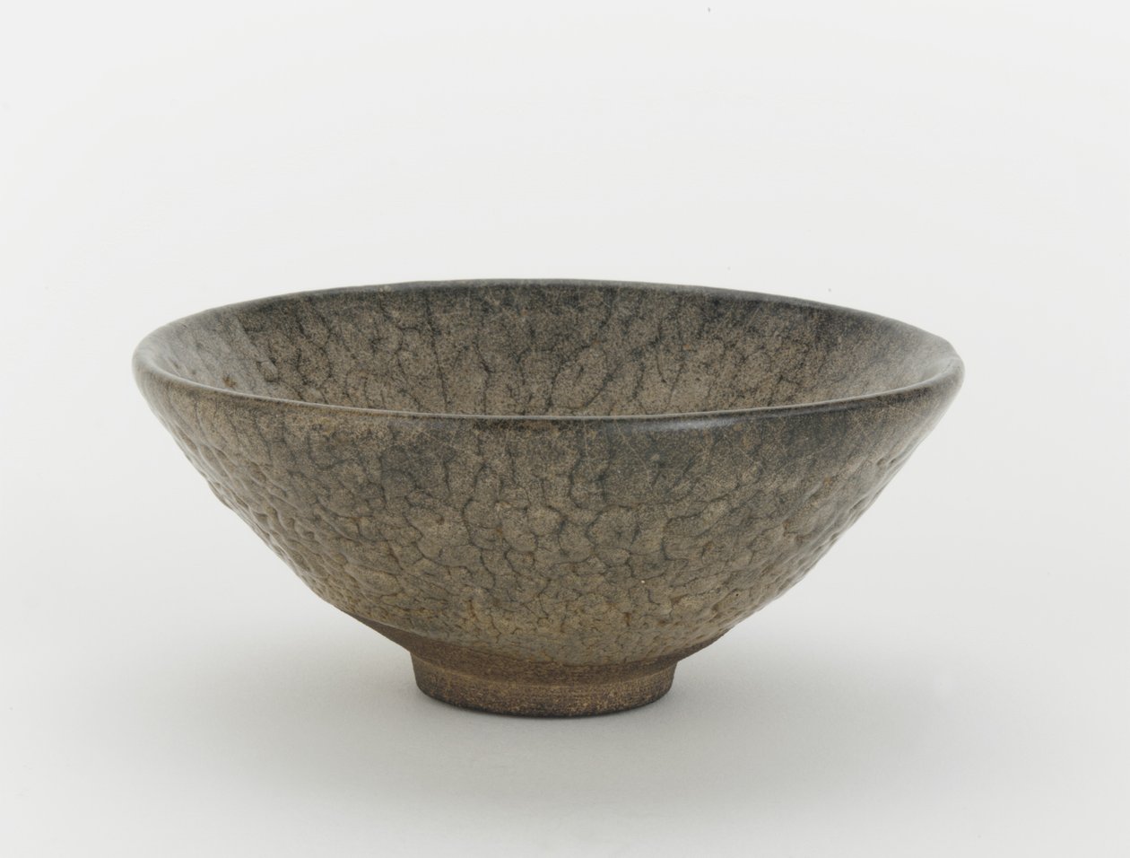 Teástál, Fujian tartomány, 11. század – 12. század eleje (kerámia) alkotó: Northern Song Dynasty Chinese School