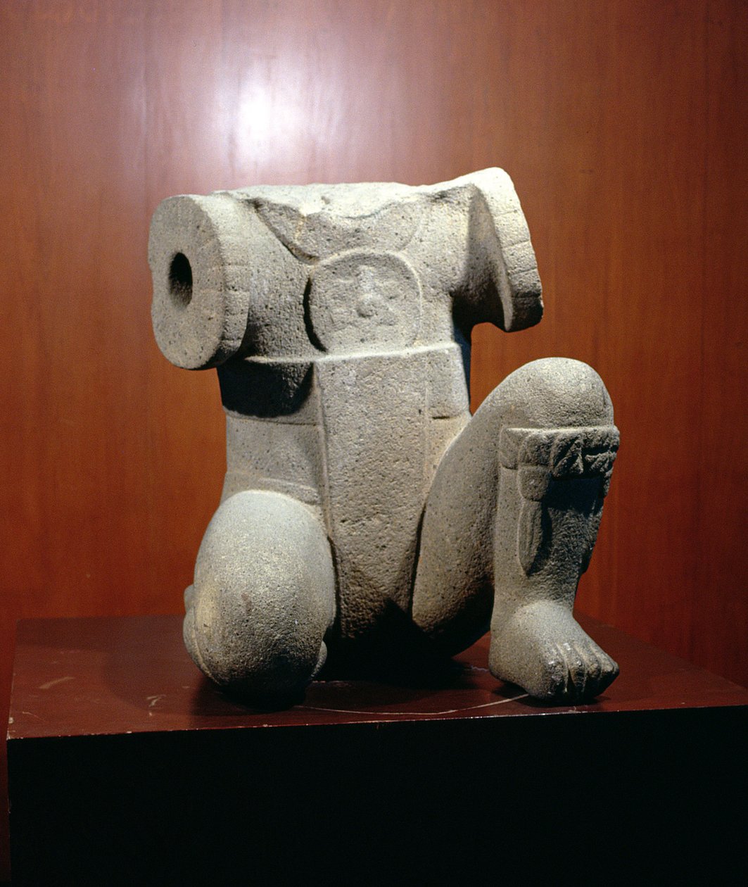 34. szobor San Lorenzo Tenochtitlanból, Veracruz államból, Klasszikus előtti időszak alkotó: Olmec
