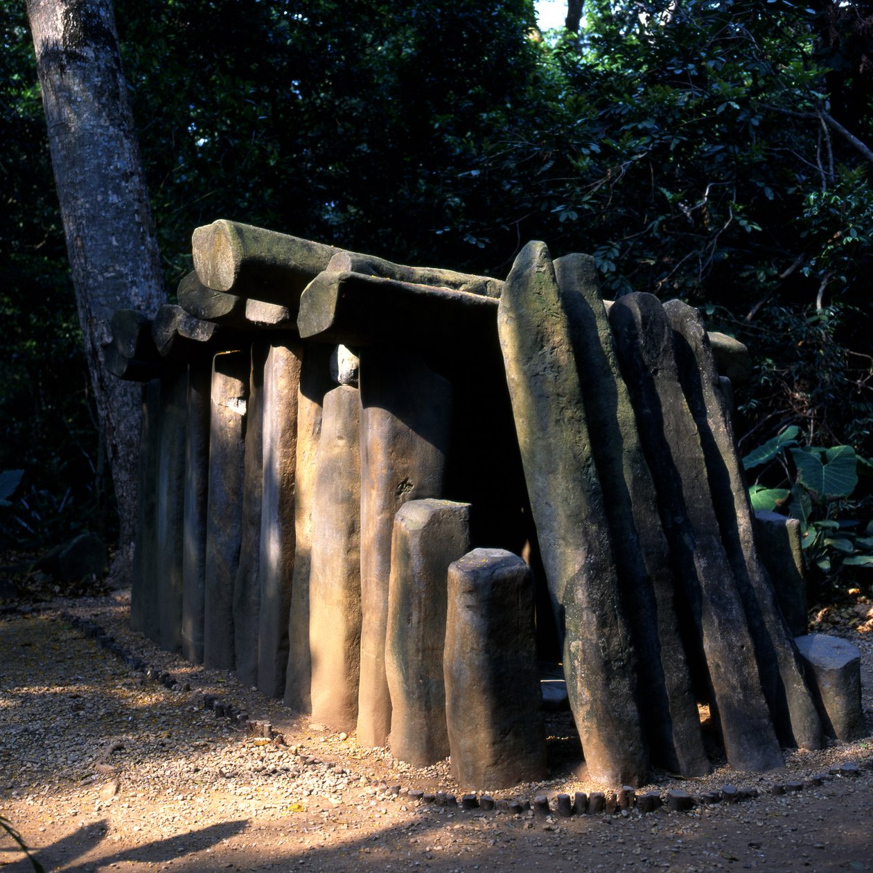 számú sír 7, Preklasszikus időszak (bazaltkő) alkotó: Olmec