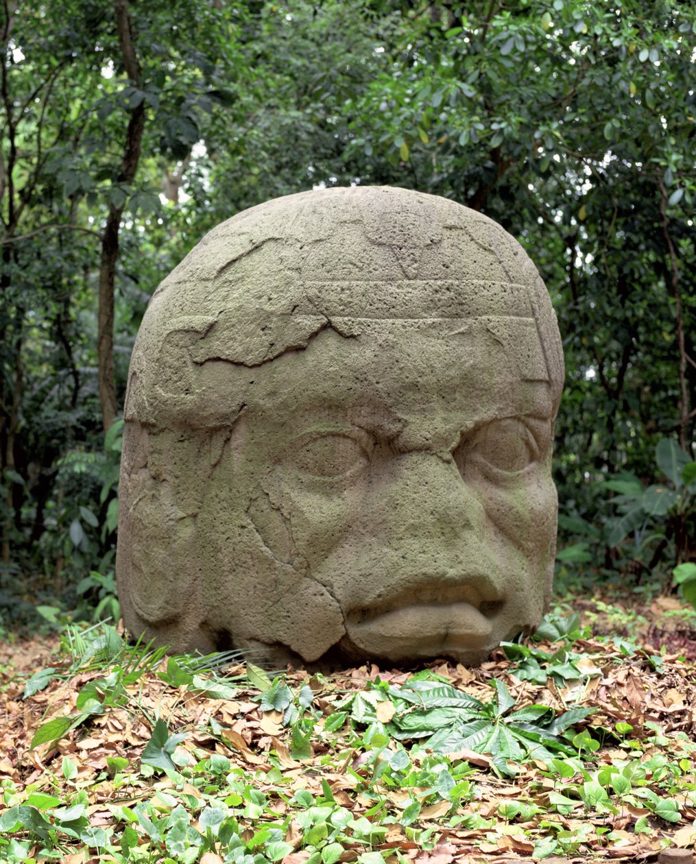 Kolosszális fej 26, preklasszikus időszak alkotó: Olmec