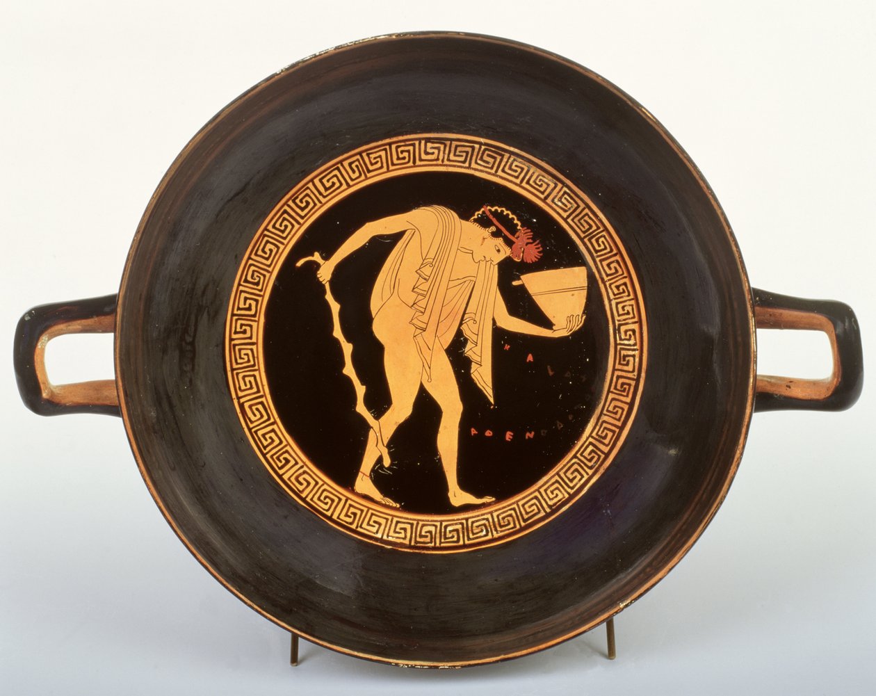 Padlás Vörös alakos kylix, ie 500-480 (kerámia) alkotó: Onesimos Painter