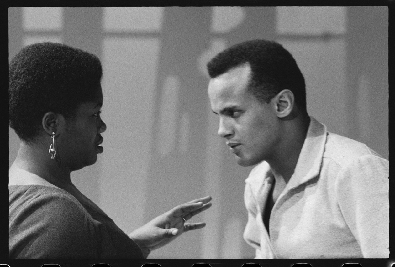Harry Belafonte Odettával a tv-különlegesség forgatásán alkotó: Orlando Suero