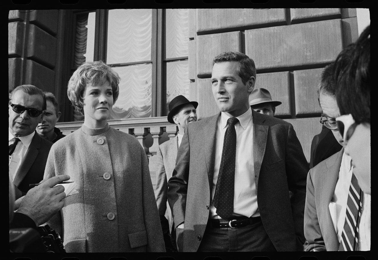 Julie Andrews és Paul Newman a „Torn Curtain” forgatásán alkotó: Orlando Suero
