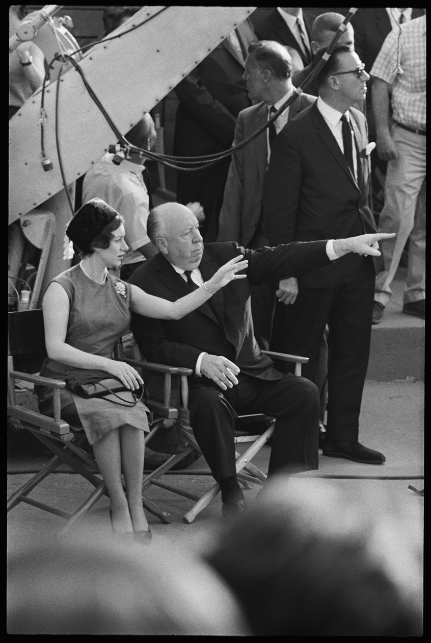 Margaret hercegnő és Alfred Hitchcock a „Torn Curtain” forgatásán alkotó: Orlando Suero