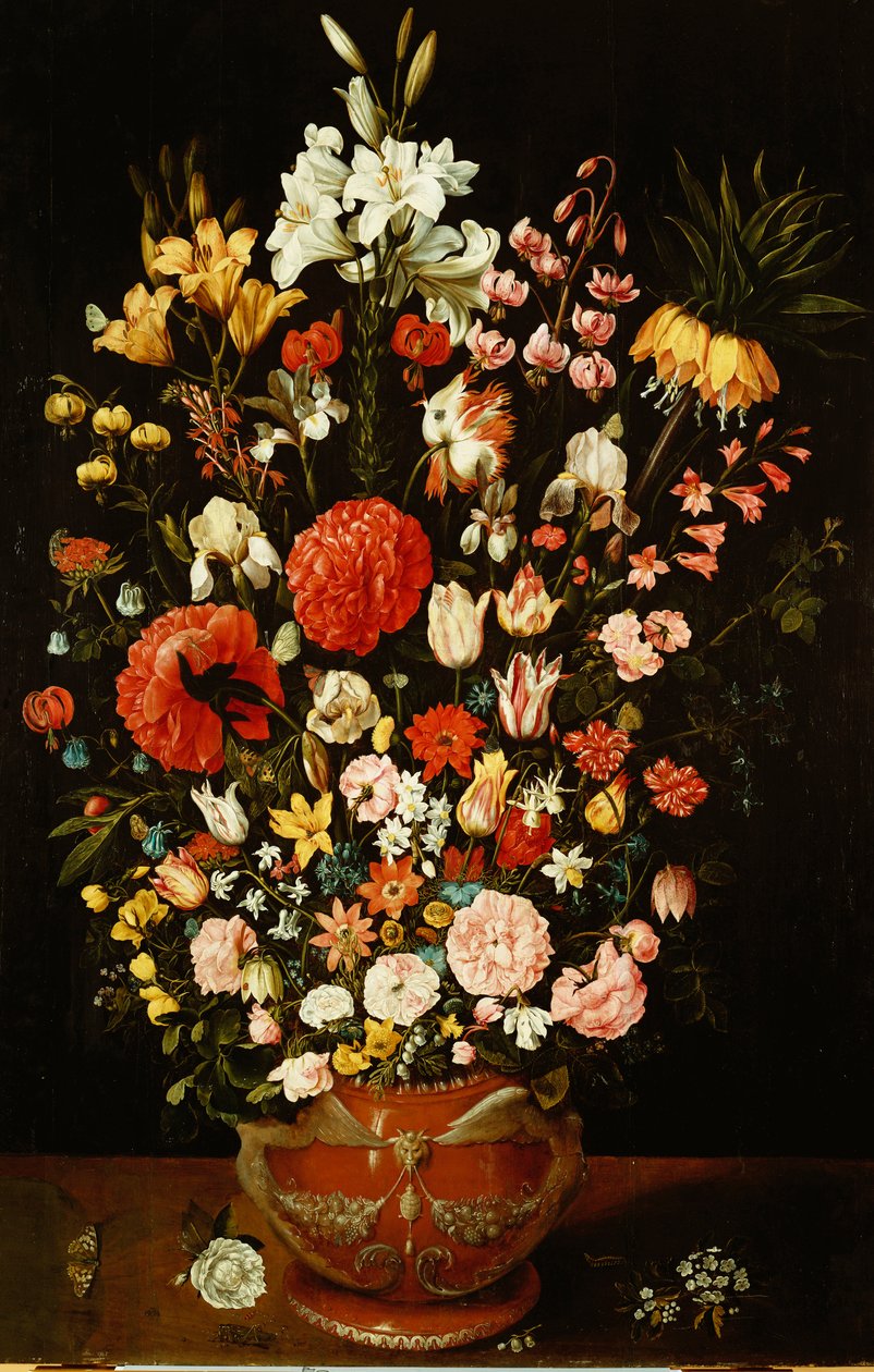 Tulipánok, liliomok, íriszek, rózsák, szegfű, bazsarózsa és más virágok faragott terrakotta urnában alkotó: Osias the Elder Beert