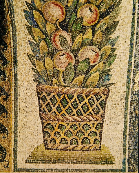 Egy kosár gyümölcs, i.sz. 430 körül (mozaik) alkotó: Paleo Christian